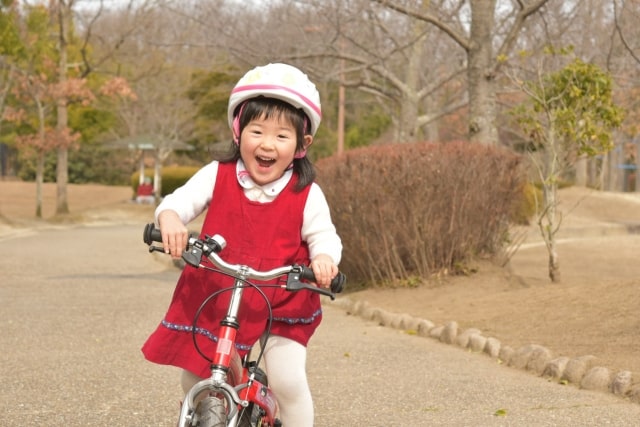 自転車は何歳から乗れる？補助輪なし！自転車教室もおすすめ